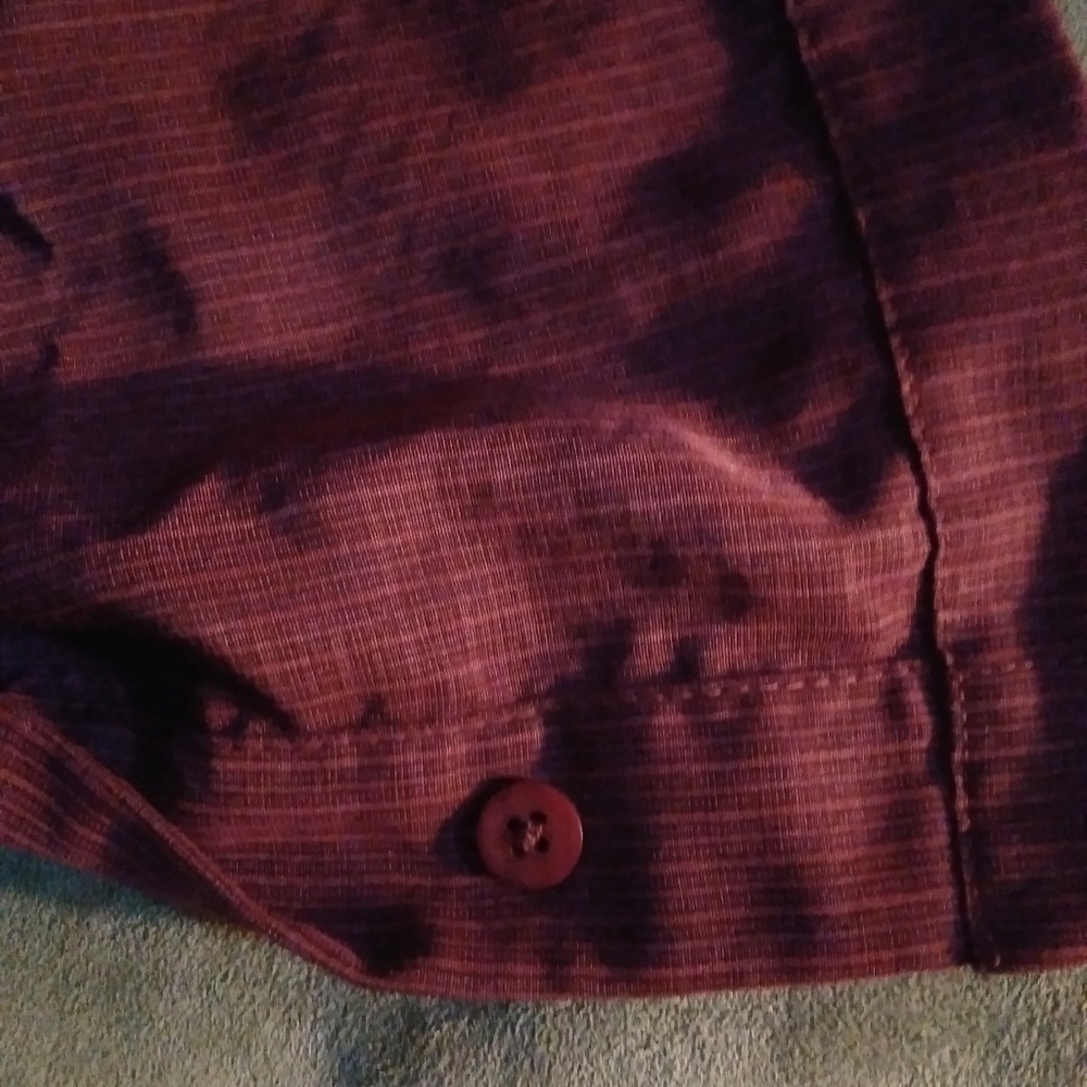 RED Macaw Men's casual button up shirt XL Deep red Front pocket with but… - Picture 11 of 11